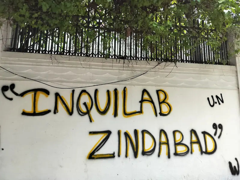 Painting Over The People : Erasing the Graffiti at Jantar Mantar